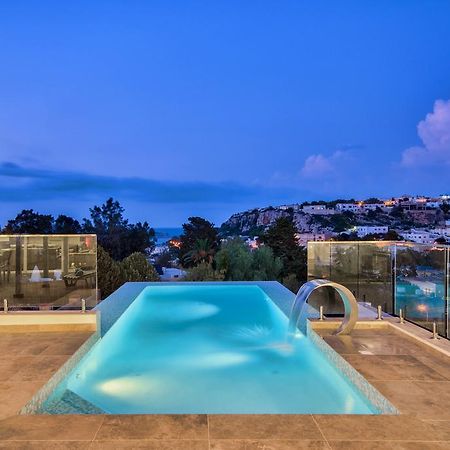 Villa Gaia - Sunset Views, Indoor Heated Pool, Sauna And Games Room เมลลิฮา ภายนอก รูปภาพ