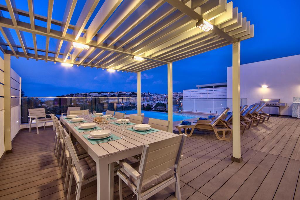Villa Gaia - Sunset Views, Indoor Heated Pool, Sauna And Games Room เมลลิฮา ภายนอก รูปภาพ